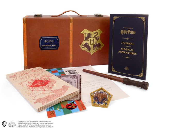 Harry Potter: Hogwarts Trunk Collectible Set — Donald Lemke