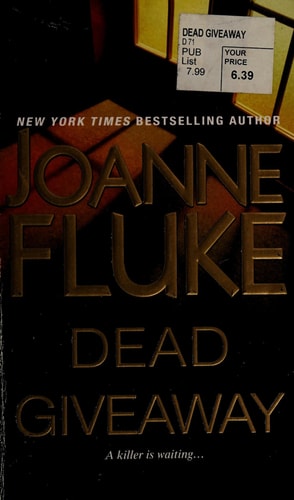 Dead Giveaway — Joanne Fluke