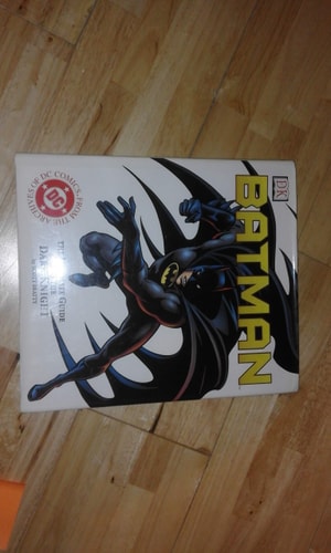 Batman The Ultimate Guide to the Dark Knight — Scott Beatty