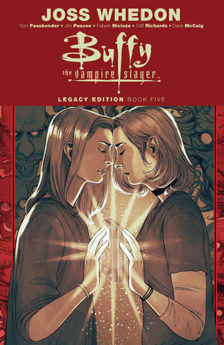 Buffy the Vampire Slayer Legacy Edition Book Five — Joss Whedon