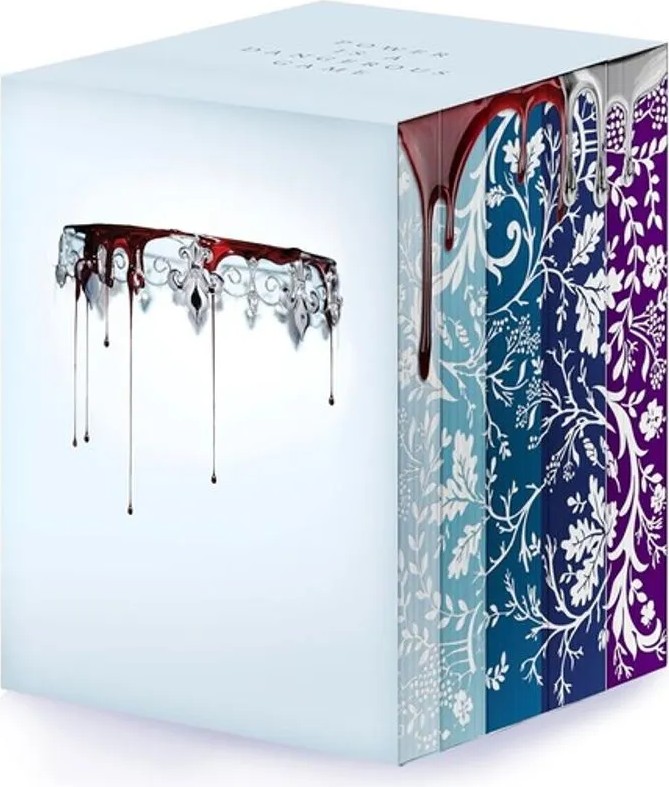 Red Queen 10th Anniversary Deluxe 5-Book Box Set — Victoria Aveyard